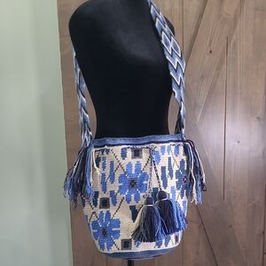 Handwoven Blue Floral Crossbody Bucket Bag